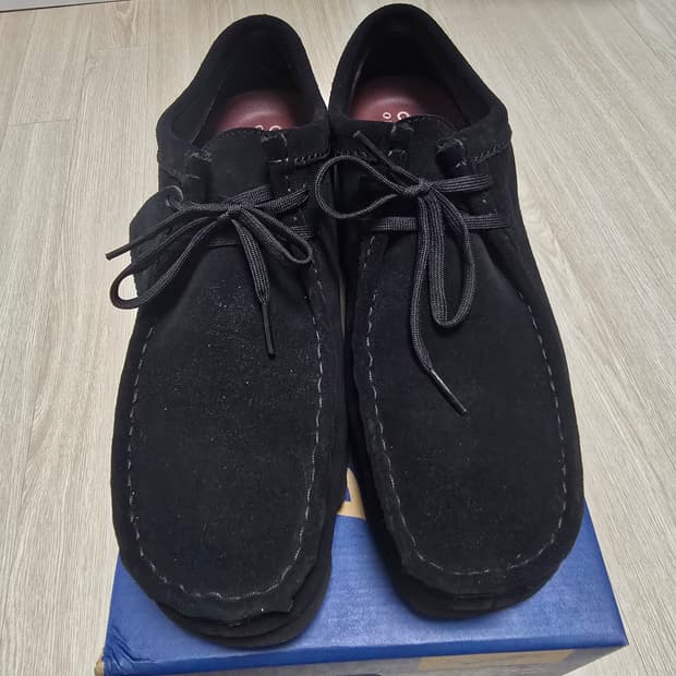 클락스 왈라비 고어텍스 블랙
- uk10/us11 사이즈