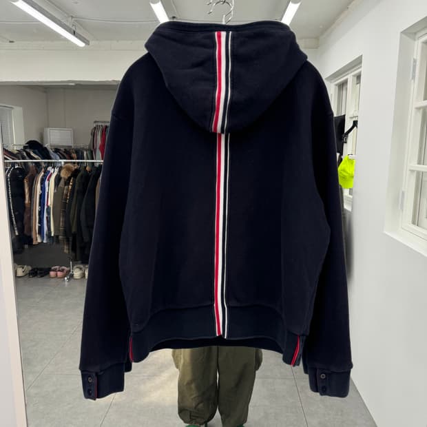 톰브라운 후드티