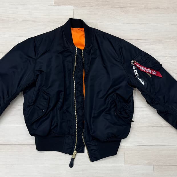 [배송가능] 알파인더스트리 MA-1 블랙 항공점퍼