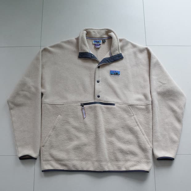 파타고니아 50주년 신칠라 스냅T 베이지 L