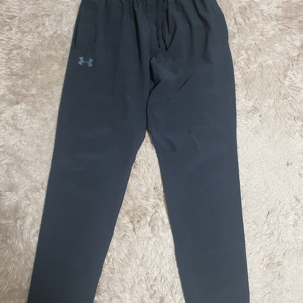 언더아머 팬츠 상태좋고 깨끗해요 사이즈 30~32