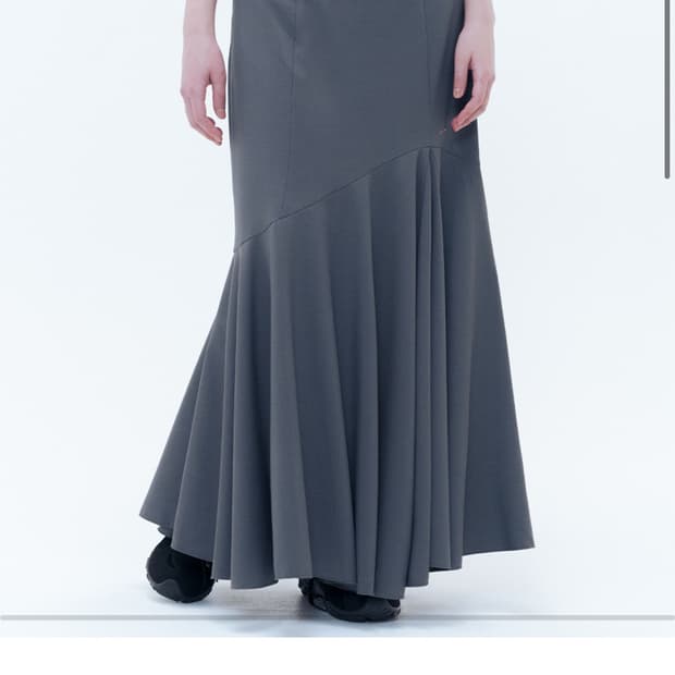 미세키서울 머메이드 플레어 롱 스커트