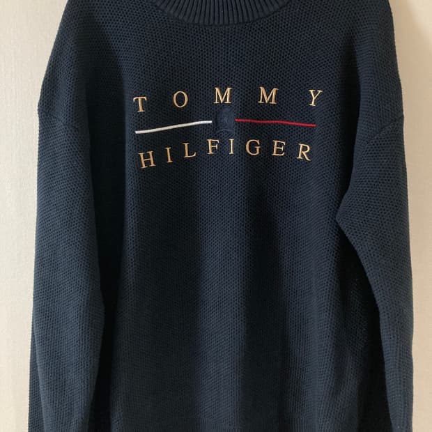 타미힐피거 네이비 니트 스웨터