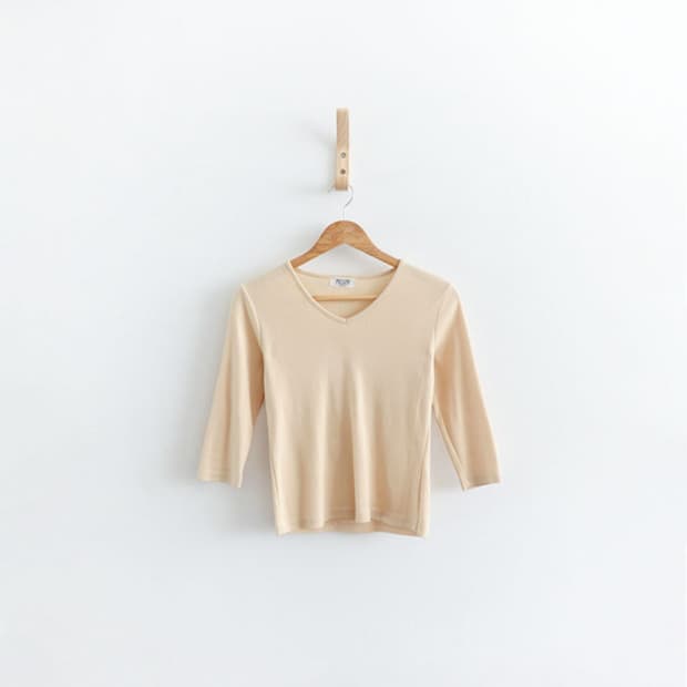 PILLIMI v-neck t-shirt