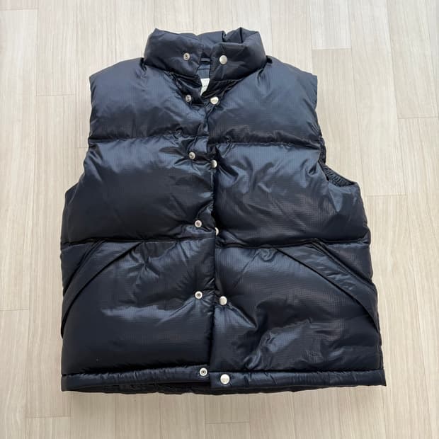 토머스모어 라바 다운 베스트 