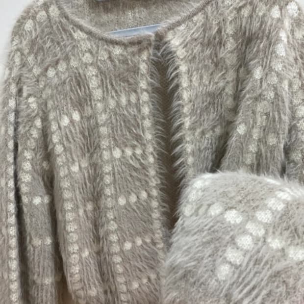 코코아색 털가디건