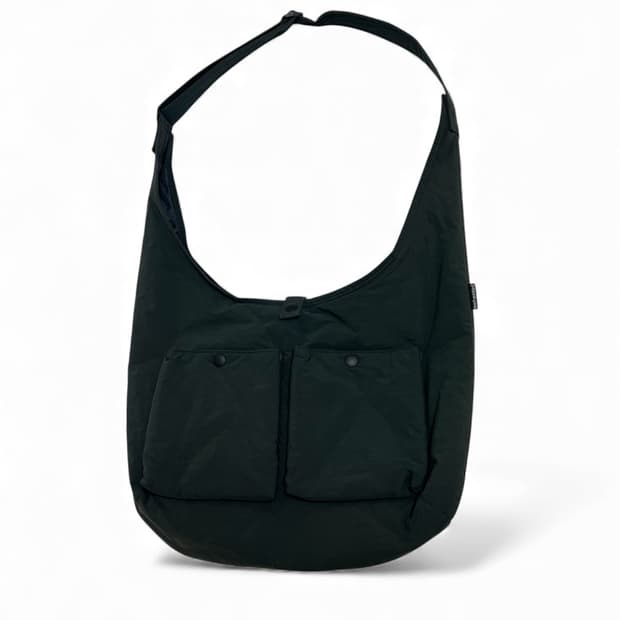 마지언타이틀 패디드 보어백 크로스 그레이