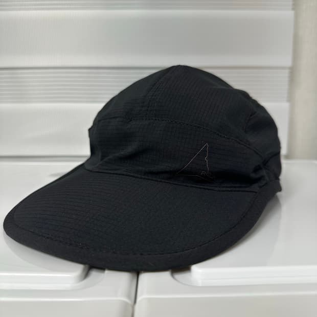 roa 로아 하이킹 퍼포레이티드 캡