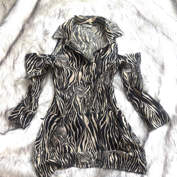 빈티지 오네갸루 지브라 오프숄더 셔츠 원피스