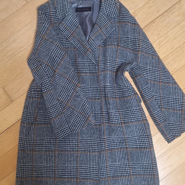체크 퍼 코트