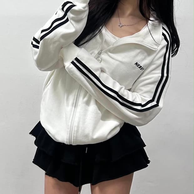 널디 화이트 벨루어 벨벳 트랙탑 희귀져지(M)