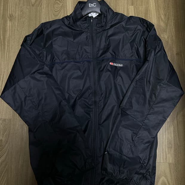 나이키 트랙 클럽 스톰핏 러닝 자켓 블랙