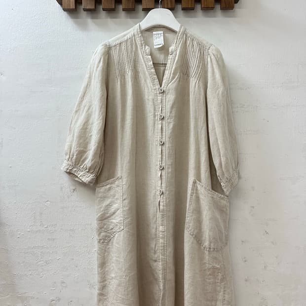 일본빈티지 린넨 100% 내추럴 베이지 밴드카라 핀턱 버튼 원피스