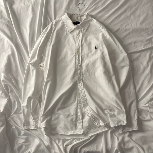 폴로 화이트 셔츠
