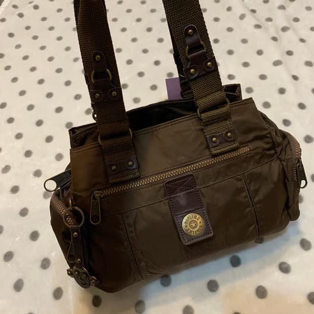 브라운 키플링 숄더백