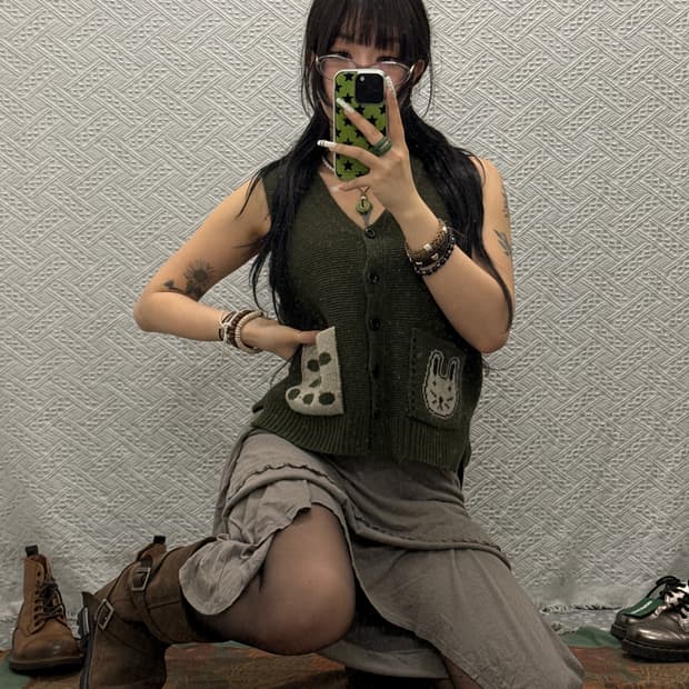 빈티지 코지 모리 키치 자수포켓 버튼 니트 베스트 K0124