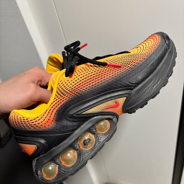 나이키 에어맥스 dn se 270 사이즈 판매합니다