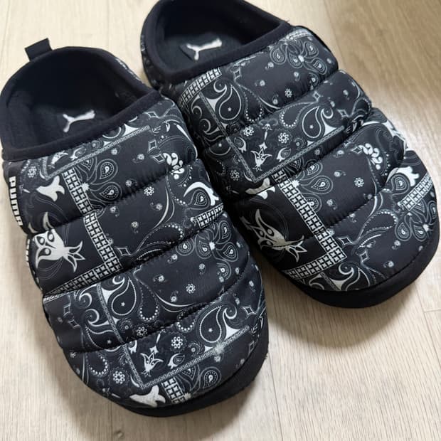 푸마 패딩 뮬 270