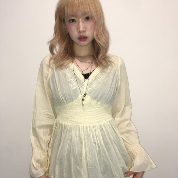 Vintage ivory handwork shirring blouse
