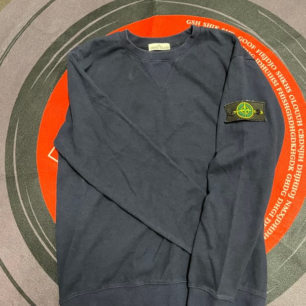 스톤아일랜드 와펜 맨투맨 L