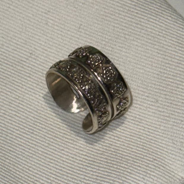 Vintage ring