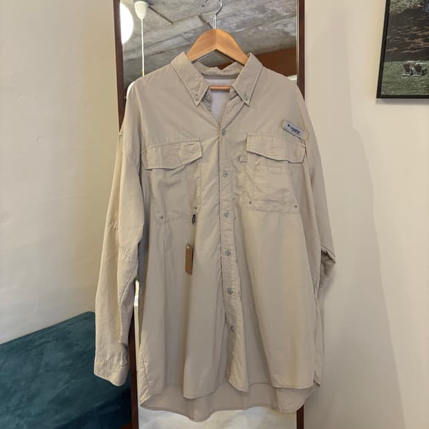 컬럼비아 기능성 pfg 베이지셔츠