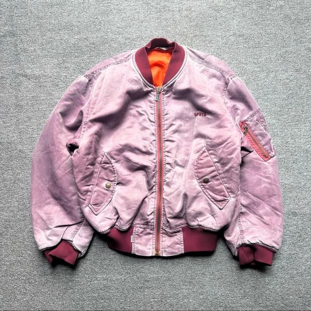 90s Vintage Levi‘s 리바이스 더스트 핑크 MA-1 자켓