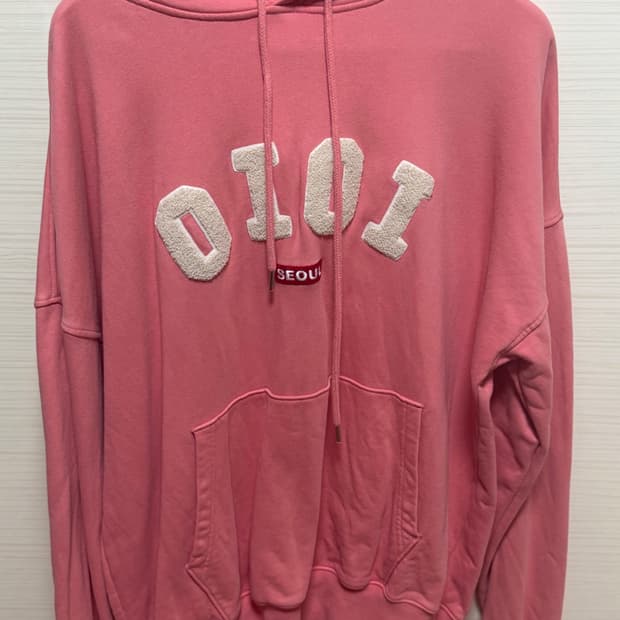 OiOi 오아이오아이 서울 핑크 후드티