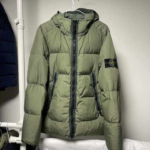 [S사이즈] 21FW 스톤아일랜드 크링클랩스 후드 다운 자켓 올리브