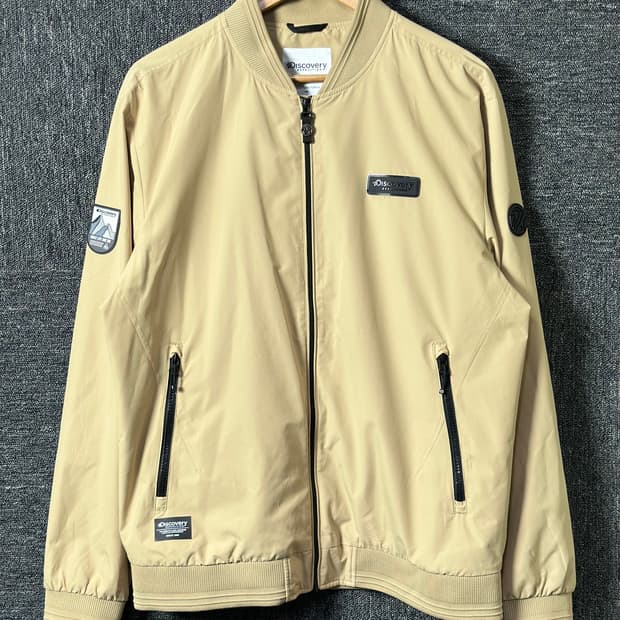 디스커버리 경량 봄버 자켓 베이지 105