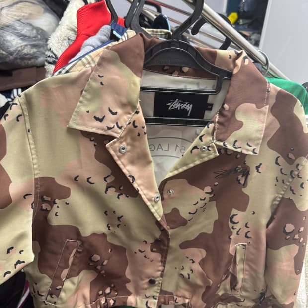 스투시 카모플라쥬 크롭 자켓