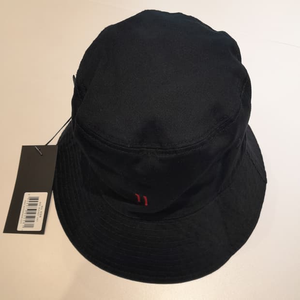 💥(새상품) 배드테이스트 리버시블 버킷햇 (블랙) 