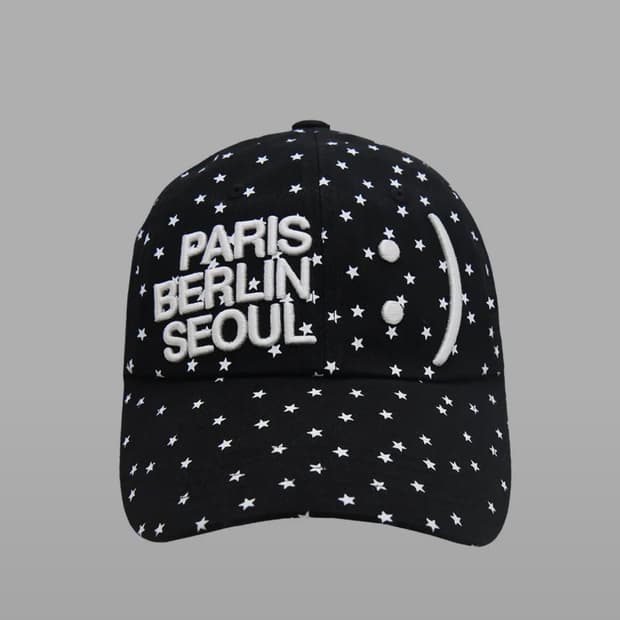 더뮤지엄비지터 SMILE LOGO BALLCAP (BLACK) 볼캡