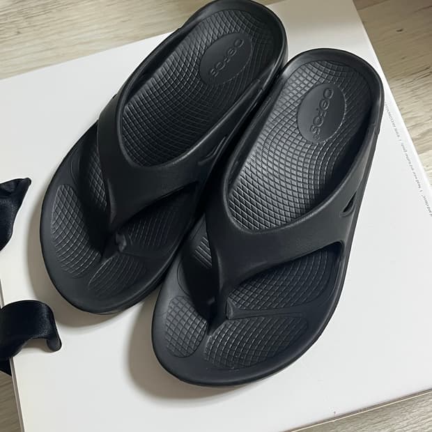 우포스 쪼리 블랙 37