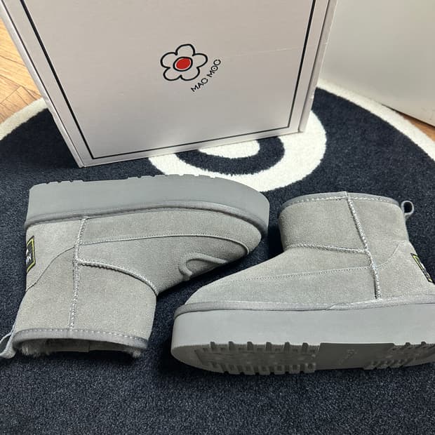 마크모크 어그 부츠 - 그레이