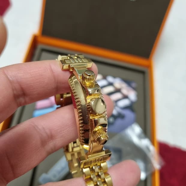 드바스크 금장 팔찌