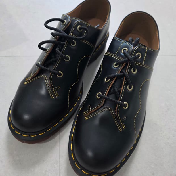 [새상품] 닥터마틴 처치 빈티지 스무스 레더 슈즈 블랙
