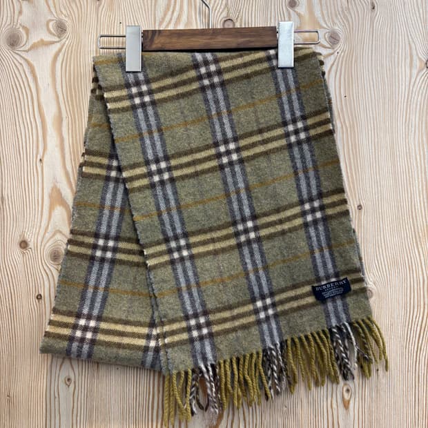 버버리 울 체크 머플러