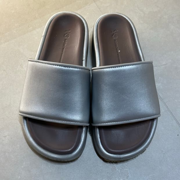 Y-3 슬라이드 실버그레이