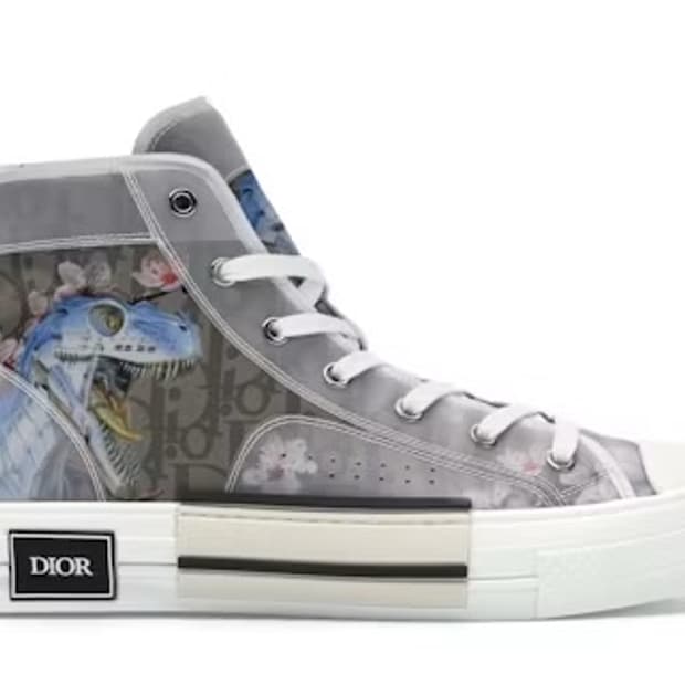 디올 소라야마 스니커즈