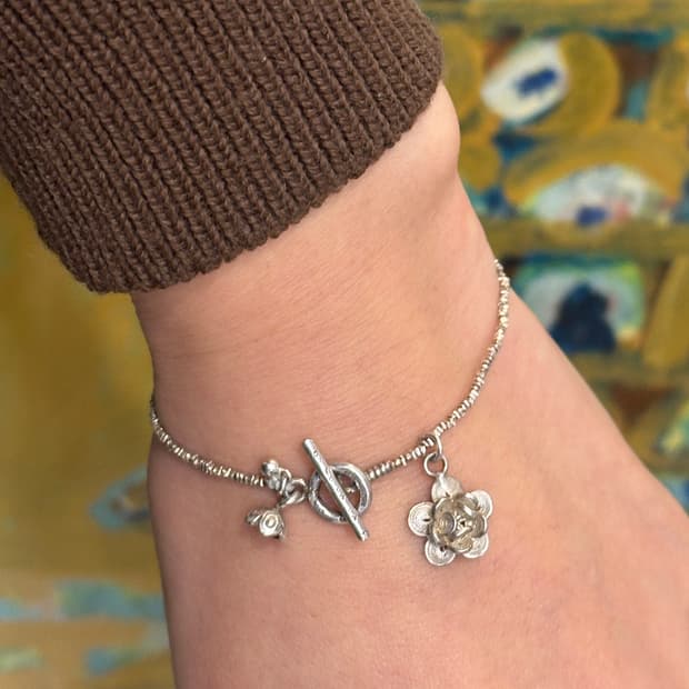 Musta karensilver+vintage charm bracelet