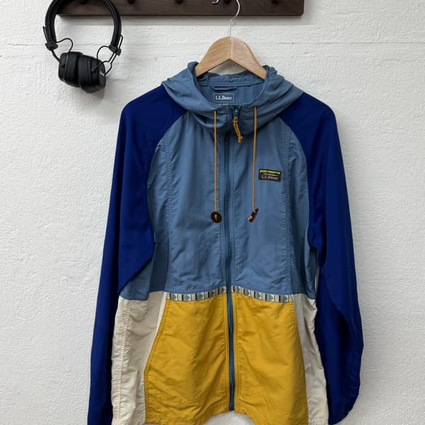 엘엘빈 배색 바람막이(O37)