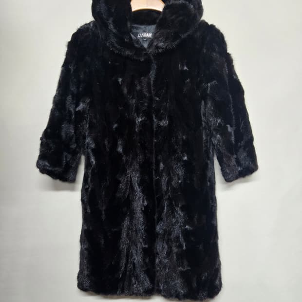 KASI BADY 키시바디 블랙+갈색 8부  롱밍크 코트 55