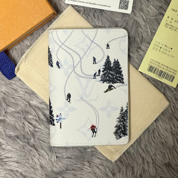 [풀구성] 루이비통 이클립스 스키 오거나이저 카드지갑 화이트 