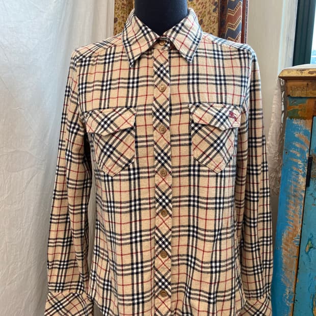 BURBERRY 클래식 체크 셔츠(M)