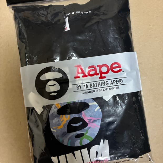 에이프 문페이스 반팔 티셔츠 블랙