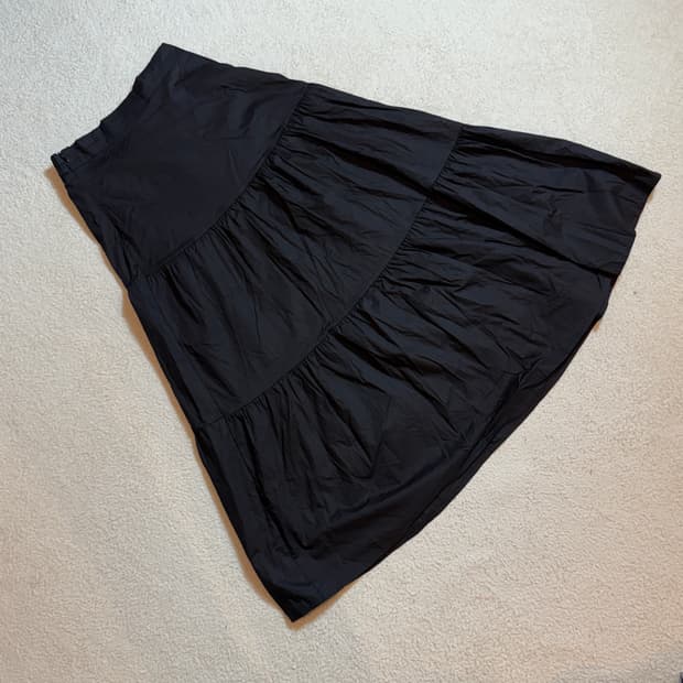 모리걸 블랙 프릴 롱스커트