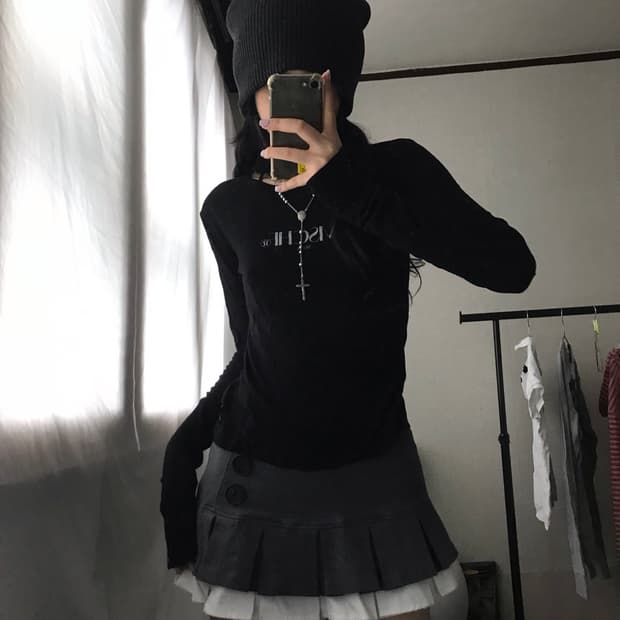 미스치프 블랙 슬림핏 롱슬리브
