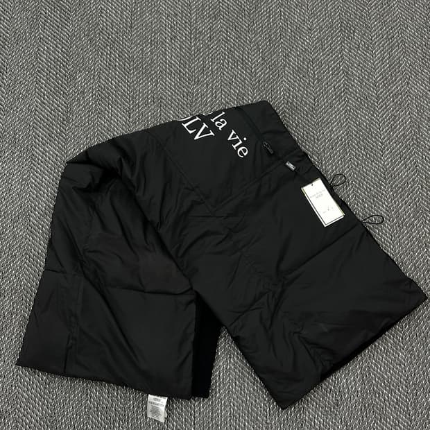 아크메드라비 패딩 머플러