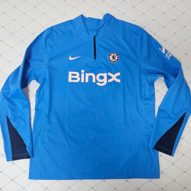 2425 나이키 첼시 전반기 지급용 스톰핏 쉴드탑 트레이닝